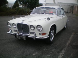 Jaguar 420