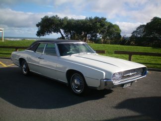 1967 Ford Thunderbird