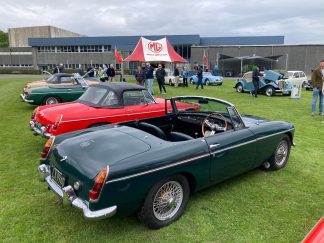 1963 MG B roadster