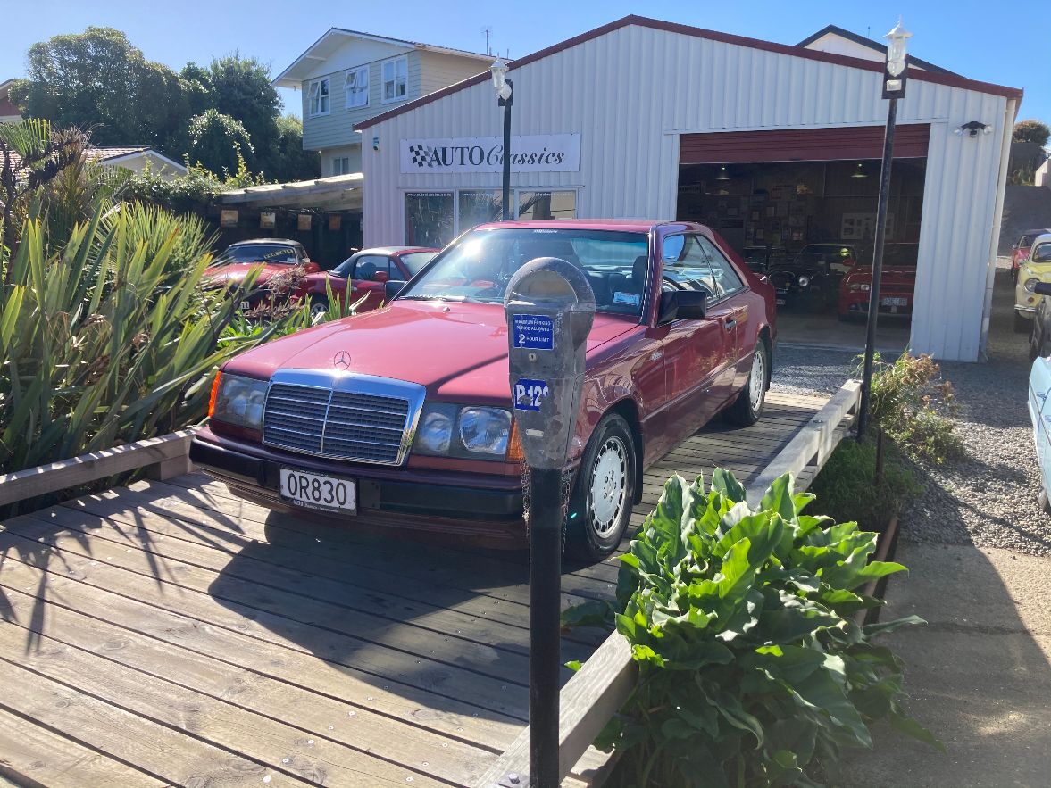 1989 Mercedes Benz 300CE