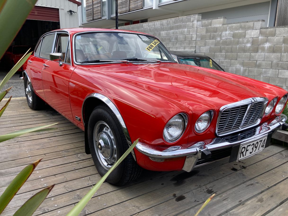 1975 Jaguar XJ6 L